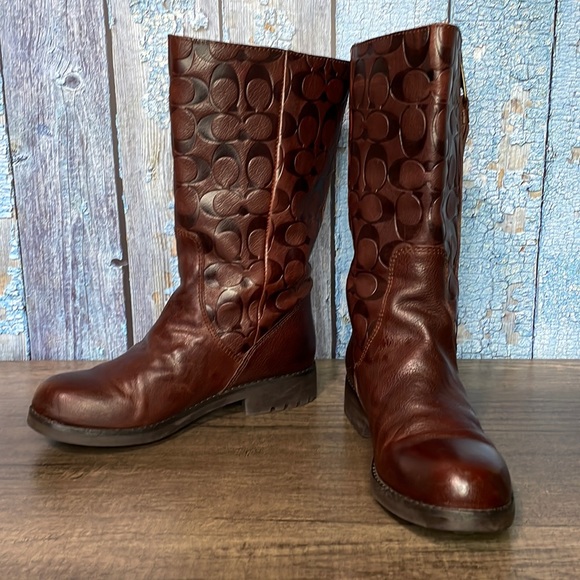 Coach Valentine signature C leather boot. Size 6 - Picture 1 of 13